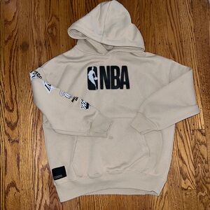 Size: 9-10 // Zara NBA Beige Hoodie (stain on pocket)